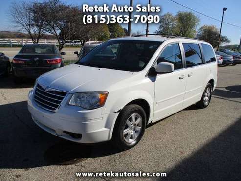 2008 Chrysler Town Country Touring - cars & trucks - by dealer -... for sale in McHenry, IL