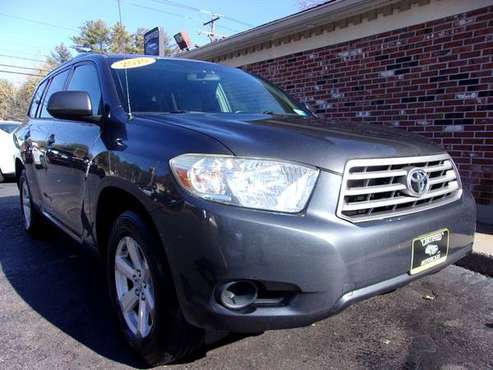 2010 Toyota Highlander Seats-8 AWD, 151k Miles, P Roof, Grey, Clean for sale in Franklin, VT