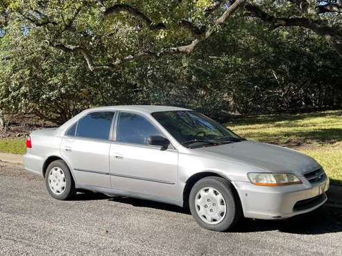 1999 Honda Accord - cars & trucks - by owner - vehicle automotive sale for sale in San Antonio, TX
