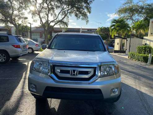 Honda Polit 2011 EX-L AWD - cars & trucks - by owner - vehicle... for sale in Miami, FL