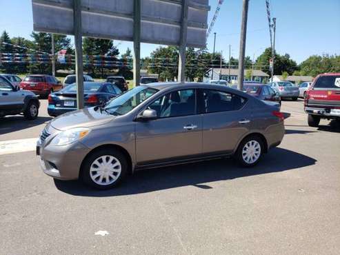 2013 Nissan Versa S - cars & trucks - by dealer - vehicle automotive... for sale in Cambridge, MN