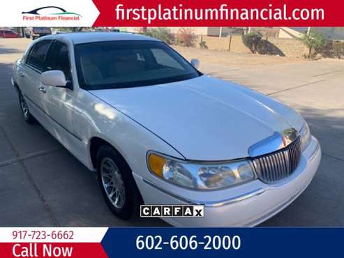 2001 Lincoln Town Car 4dr Sdn Signature - cars & trucks - by dealer... for sale in Phoenix, AZ