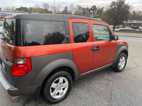 Honda Element - cars & trucks - by owner - vehicle automotive sale for sale in Raleigh, NC
