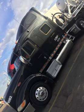 Peterbilt Truck For Sale 2005 - cars & trucks - by owner - vehicle... for sale in Midland, TX