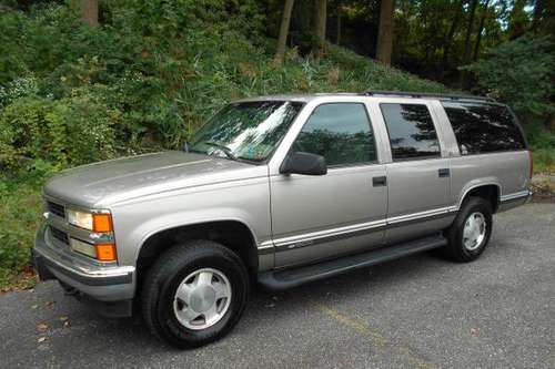 Chevy Suburban 1500 LS 4x4 with 3rd Row Seats and Barn Doors for sale in Havertown, PA