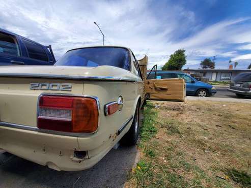BMW 2002 - cars & trucks - by owner - vehicle automotive sale for sale in Santa Maria, CA