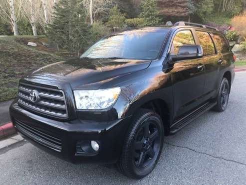 2012 Toyota Sequoia SR5 4WD - Leather, Sunroof, Sport Pkg, Clean for sale in Kirkland, WA
