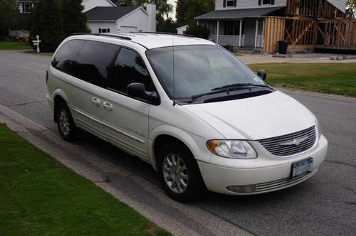 2001 Chrysler Town and Country Lxi - cars & trucks - by owner -... for sale in Williamsville, NY