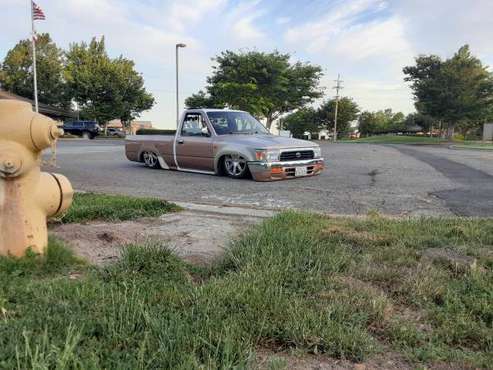 93 toyota pickup bagged bodied - cars & trucks - by owner - vehicle... for sale in Colusa, CA