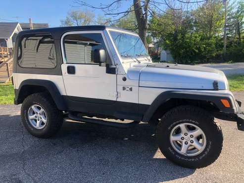 2006 jeep wrangler X 4x4 - - by dealer - vehicle for sale in Bloomington, IN