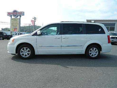 2012 CHRYSLER TOWN & COUNTRY TOURING for sale in Staunton, VA