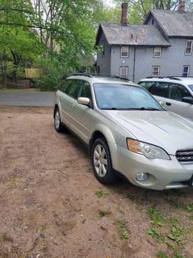 2007 subaru outback 126, 000 for sale in Greenfield, MA
