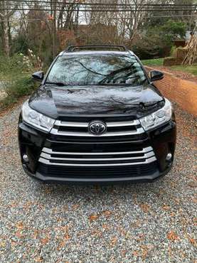 2017 Toyota Highlander - cars & trucks - by owner - vehicle... for sale in Mooresville, NC