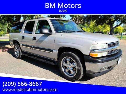 2005 CHEVY SUBURBAN 1500 LT 4WD - - by dealer for sale in Modesto, CA