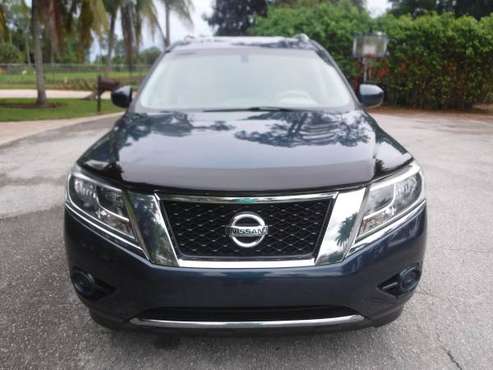 2013 NISSAN PATHFINDER THIRD ROW LOW MILES - cars & trucks - by... for sale in Naples, FL