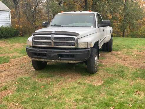 01 ram 3500 Cummins dually for sale in Columbia, CT