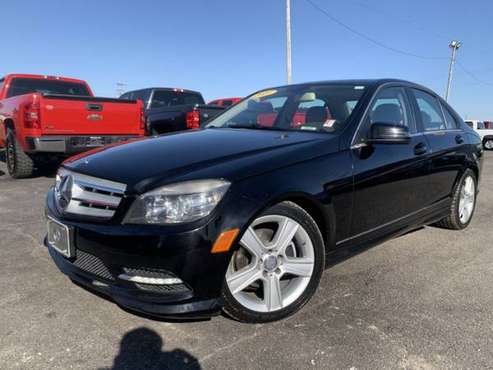 2011 MERCEDES-BENZ C-CLASS C300 4MATIC - cars & trucks - by dealer -... for sale in Chenoa, IL