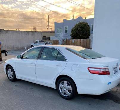 Clean 2007 Toyota Camry LE - cars & trucks - by owner - vehicle... for sale in Monterey, CA