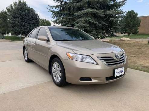 2007 TOYOTA CAMRY NEW GENER HYBRID - cars & trucks - by dealer -... for sale in Frederick, WY