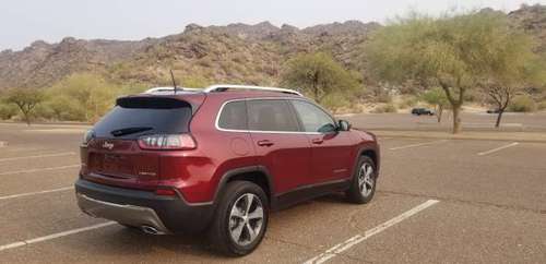 2019 jeep Cherokee Limited 4x4 - cars & trucks - by owner - vehicle... for sale in Phoenix, AZ