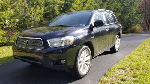 2008 Highlander Hybrid Limited AWD - cars & trucks - by owner -... for sale in Port Matilda, PA