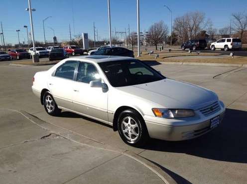 1999 Toyota Camry CE - - by dealer - vehicle for sale in Lincoln, NE