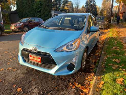 Toyota Prius C 2015 for sale in Portland, OR