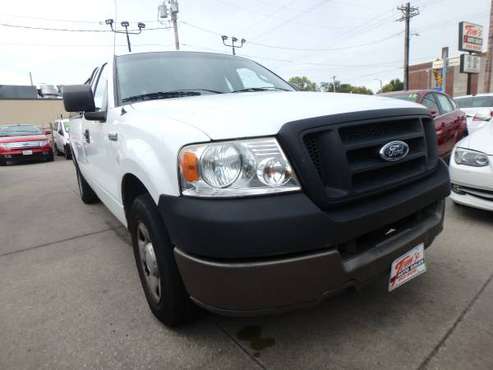 2005 Ford F-150 Reg Cab Long Box White for sale in Des Moines, IA