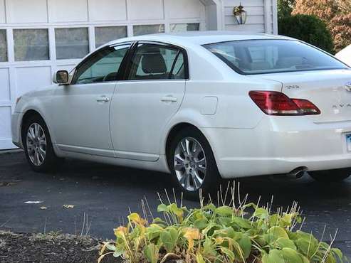 SALE PENDING-2008 Toyota Avalon - cars & trucks - by owner - vehicle... for sale in Waterford, CT