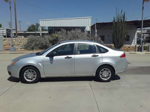 Ford Focus SE 2010 - cars & trucks - by owner - vehicle automotive... for sale in El Paso, TX