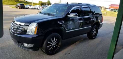 2008 CADILLAC ESCALADE**LOADED**NEW TIRES** for sale in LAKEVIEW, MI