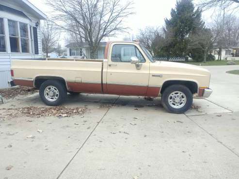 83 GMC 2500 6.2 Diesel - cars & trucks - by owner - vehicle... for sale in Anderson, IN