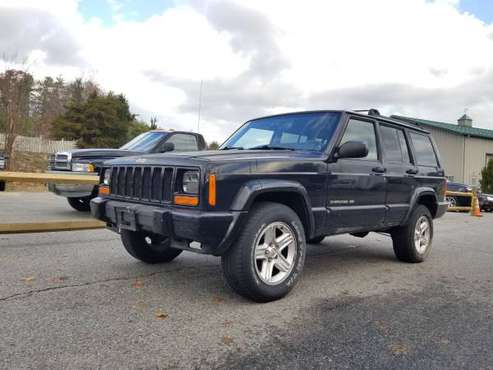 2001 Jeep Cherokee - cars & trucks - by owner - vehicle automotive... for sale in North Pembroke, MA