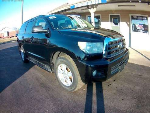 2008 TOYOTA SEQUOIA SR5 - cars & trucks - by dealer - vehicle... for sale in Shawnee, MO