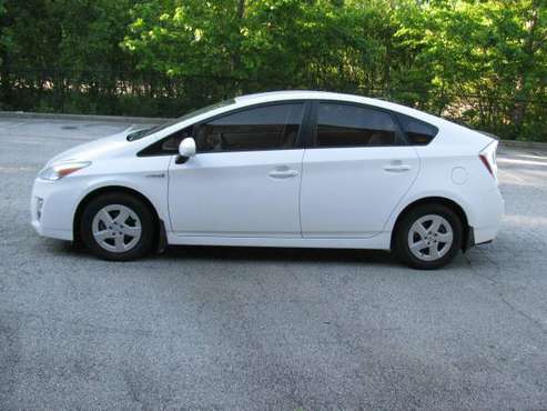 2010 Toyota Prius ; White/Beige leather/74 K Miles - cars & for sale in Conyers, GA