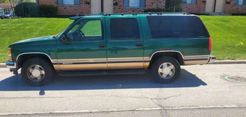 1999 Chevrolet Suburban - - by dealer - vehicle for sale in Hales Corners, WI