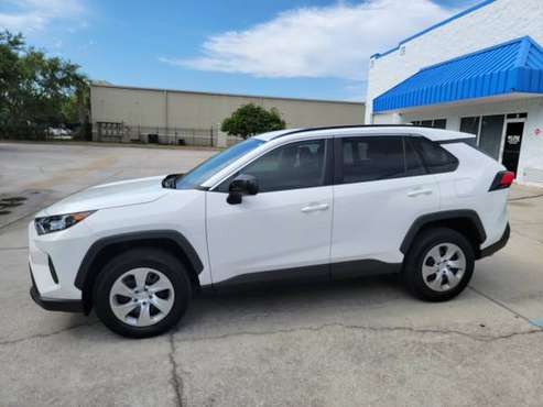 2019 Toyota Rav4 LE low miles 1 owner clean Carfax warranty - cars & for sale in Orlando, FL