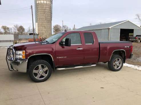 08 Chevy Silverado LTZ - cars & trucks - by owner - vehicle... for sale in Oldham, SD