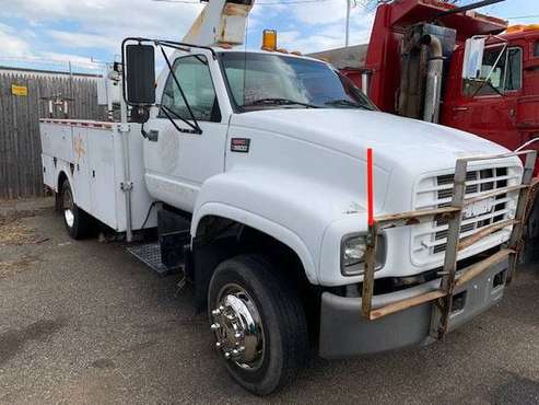 2002 GMC C-5500 38 FOOT UTILITY - cars & trucks - by dealer -... for sale in Massapequa Park, NY