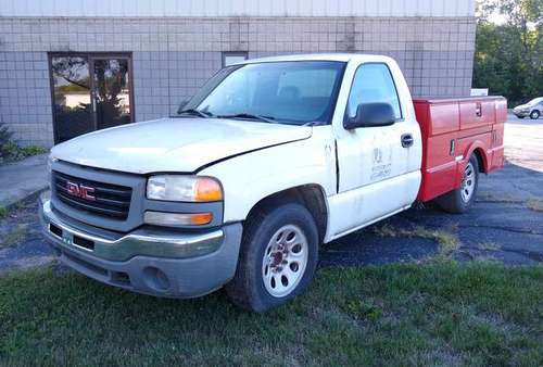 2006 GMC Sierra regular cab 2WD w/ toolbox bed 236K - cars & trucks... for sale in Fremont, OH