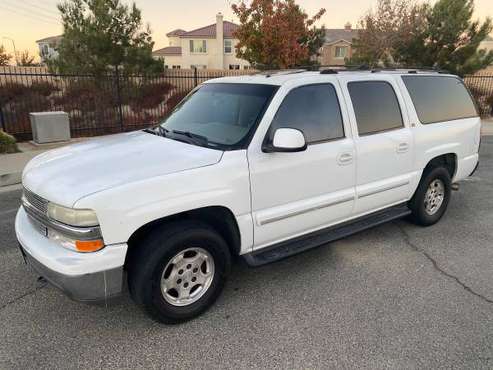Chevy Suburban - cars & trucks - by owner - vehicle automotive sale for sale in Palmdale, CA