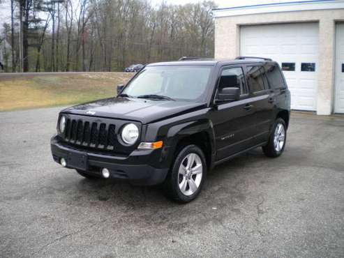 13 Jeep Patriot Latitude edition 4X4 SUV Sunroof 1 Year Warranty for sale in Hampstead, NH