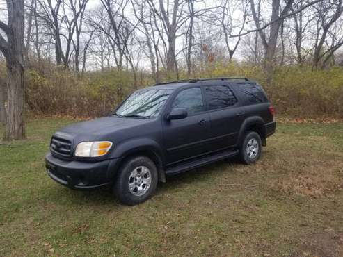 2002 Toyota Sequoia v/8 4x4 runs drives excellant! - cars & trucks -... for sale in Middletown, OH