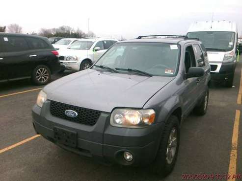 2007 Ford Escape XLT 4x4 (Same day Plates available) - cars & trucks... for sale in Brooklyn, NY