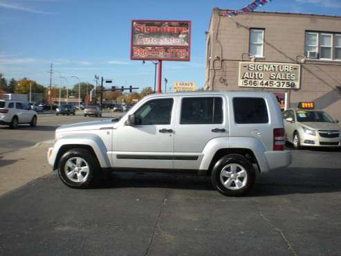 2011 Jeep Liberty Sport 4X4 - cars & trucks - by dealer - vehicle... for sale in Roseville, MI