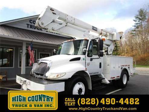2004 International 4400 DT466 BUCKET TRUCK - cars & trucks - by... for sale in Fairview, NC