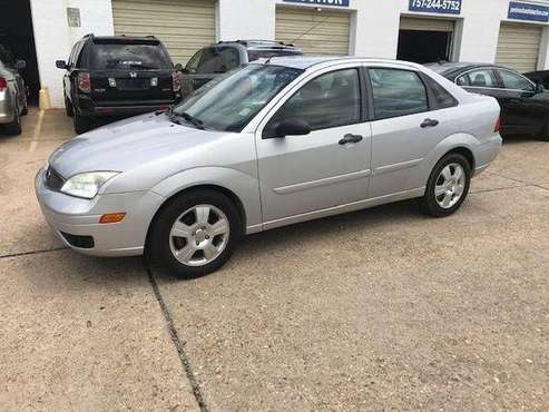 2007 FORD FOCUS FWD WHOLESALE AUTOS NAVY FEDERAL USAA - cars &... for sale in Norfolk, VA