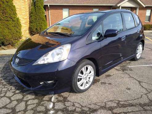 2010 Honda Fit Sport 67k miles - cars & trucks - by owner - vehicle... for sale in Rochester, MI
