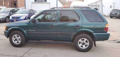 1999 ISUZU RODEO - cars & trucks - by dealer - vehicle automotive sale for sale in Dubuque, IA