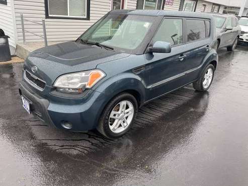2011 Kia soul plus 1-owner - - by dealer - vehicle for sale in WEBSTER, NY